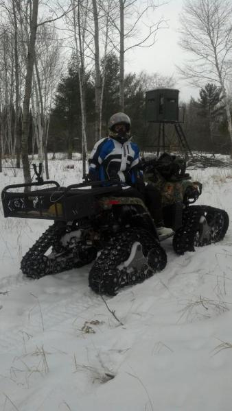 JJC Customer Image hunter on snowmobile